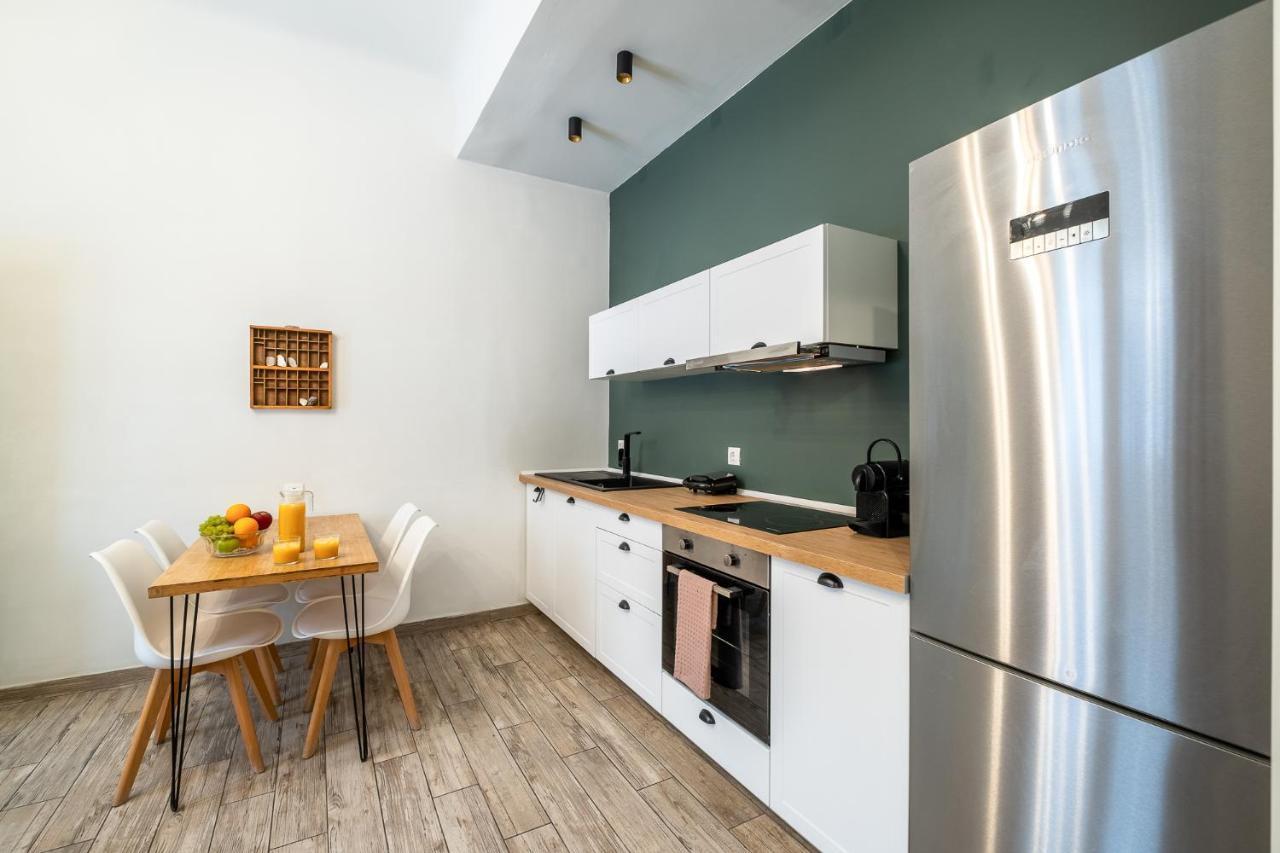 Central5 Boutique Apartments With Common Garden Next To Metro Афіни Екстер'єр фото