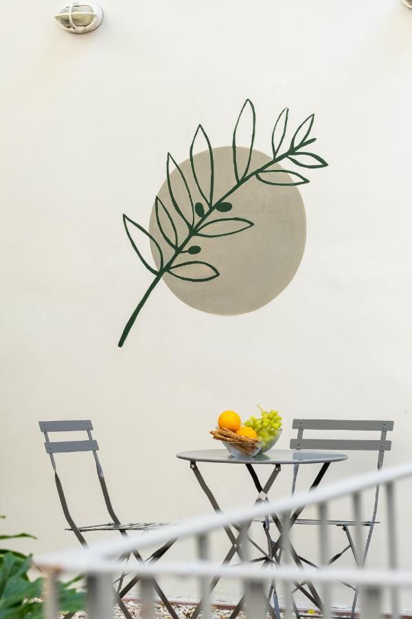 Central5 Boutique Apartments With Common Garden Next To Metro Афіни Екстер'єр фото