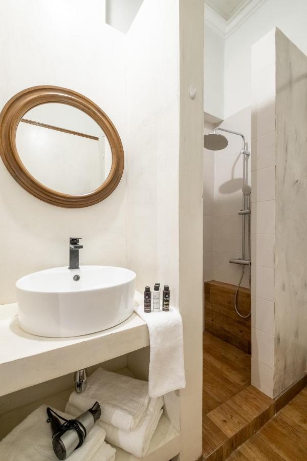 Central5 Boutique Apartments With Common Garden Next To Metro Афіни Екстер'єр фото