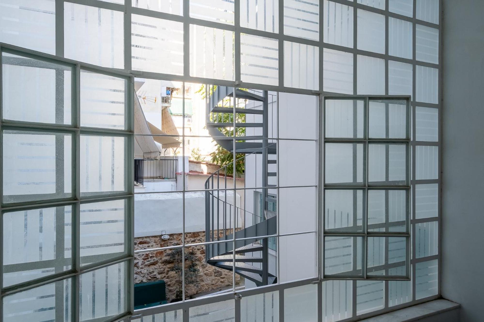 Central5 Boutique Apartments With Common Garden Next To Metro Афіни Екстер'єр фото